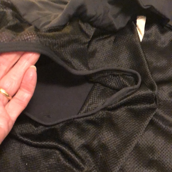 LULULEMON BLACK LIGHTWEIGHT MESH LINED WOMEN’S JACKET SIZE 8 BACK REFLECT #058 - Picture 10 of 12